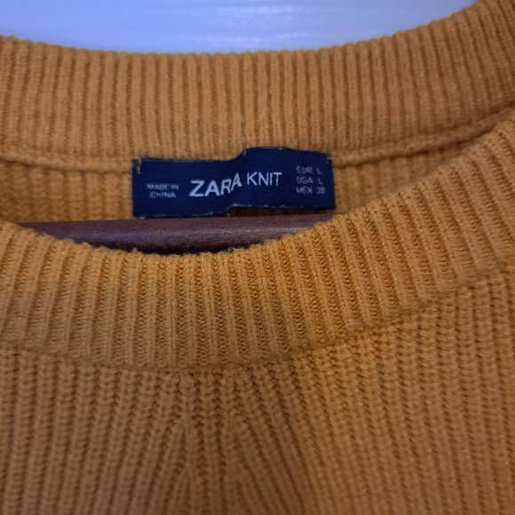 Zara Long Sleeved Knit Sweater Size: Large - Picture 4 of 5